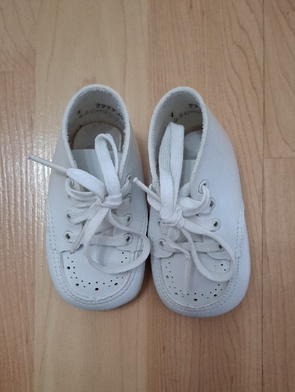 Vintage Wee Kids White Leather Baby Prewalker Crib Shoes Size 1